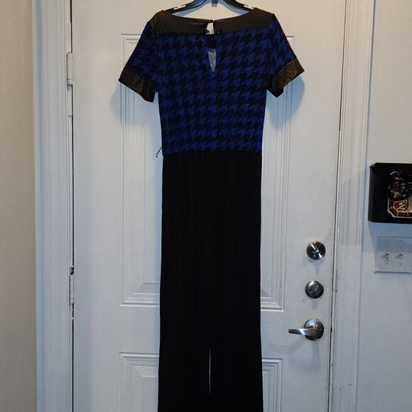 Tiana B jumpsuit   - Picture 4 of 5